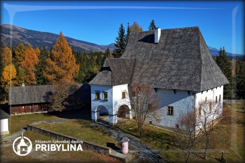 Živicová magnetka - Skanzen Pribylina - Kaštieľ
